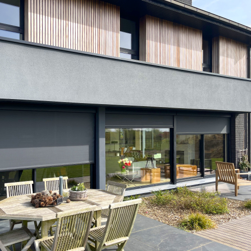 Store enrouleur extérieur screen motorisé coffre gris anthracite